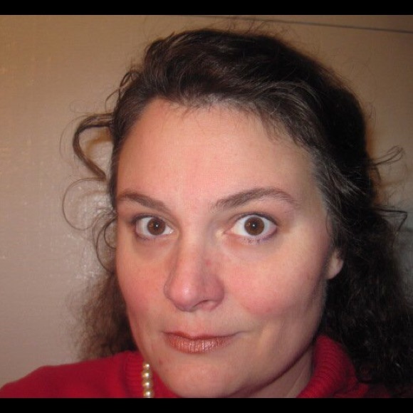 Meet your Posher, Kerri - Picture 2 of 6